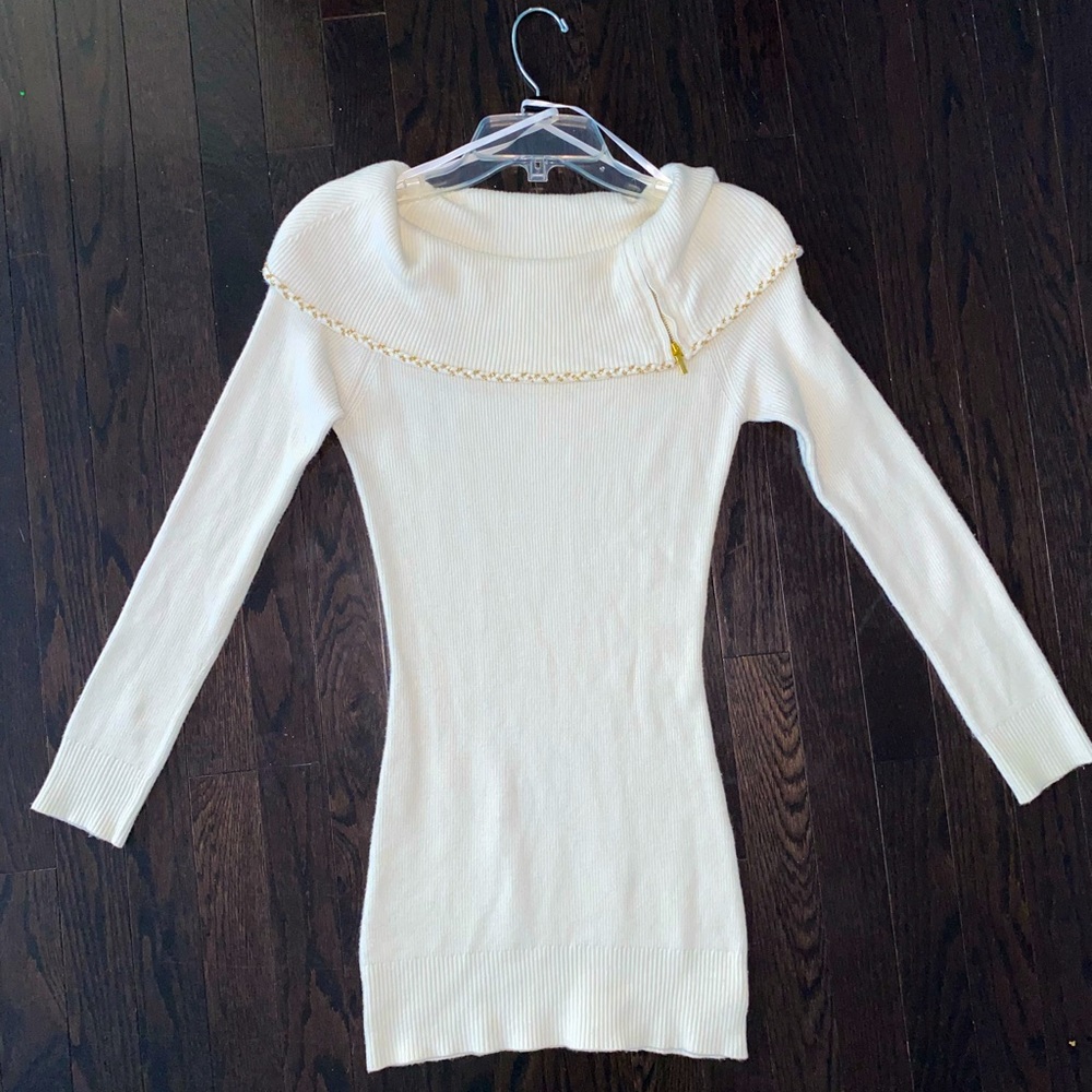 Bebe Cream Cowl-neck Sweater Dress Mini Gold chain detailing hardly-worn SOFT!!!